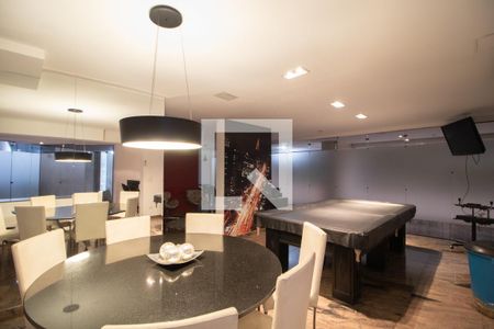 Apartamento à venda com 222m², 4 quartos e 4 vagasÁrea comum - Salão de festas