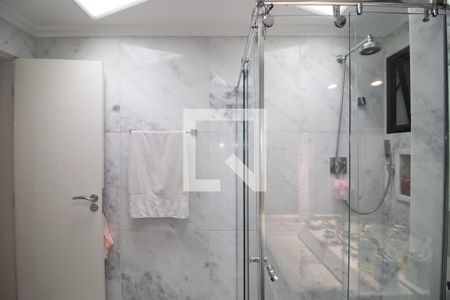 Apartamento à venda com 222m², 4 quartos e 4 vagasBanheiro 