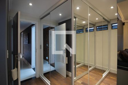 Apartamento à venda com 222m², 4 quartos e 4 vagasArmários