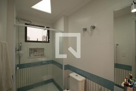 Apartamento à venda com 222m², 4 quartos e 4 vagasBanheiro da Suíte 1