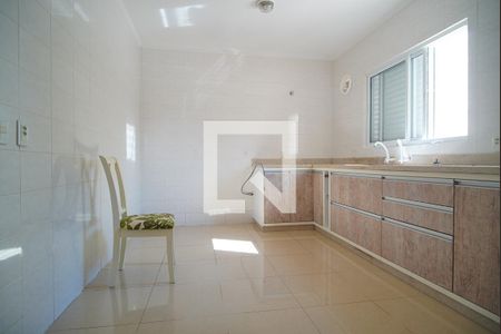 Casa à venda com 248m², 4 quartos e 2 vagasCozinha