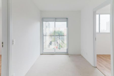 Sala / Cozinha / Lavanderia de apartamento para alugar com 2 quartos, 37m² em Vila Gomes, São Paulo