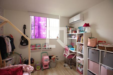 Quarto 1 de apartamento para alugar com 2 quartos, 50m² em Freguesia (jacarepaguá), Rio de Janeiro