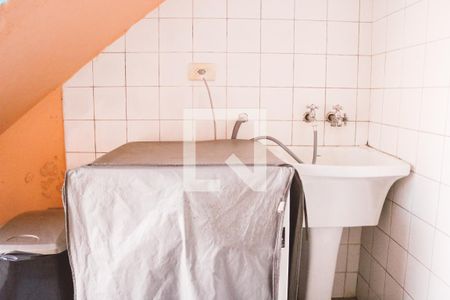 Casa à venda com 105m², 2 quartos e 1 vagaÁrea de Serviço