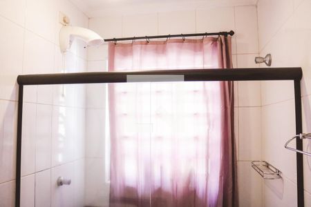 Banheiro da Suíte de casa à venda com 2 quartos, 105m² em Santa Teresinha, São Paulo