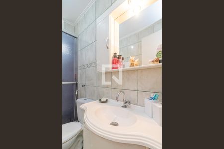 Banheiro de apartamento para alugar com 1 quarto, 45m² em Partenon, Porto Alegre