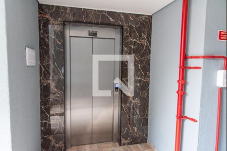 Apartamento à venda com 41m², 2 quartos e sem vagaElevador