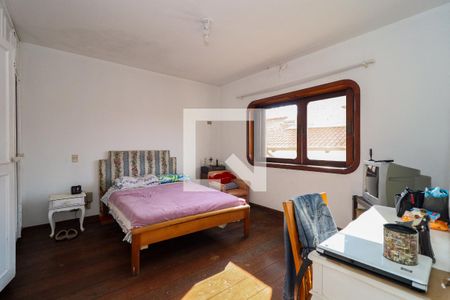 Casa à venda com 985m², 5 quartos e 5 vagas Casa à venda com 985m², 5 quartos e 5 vagasSuíte 5