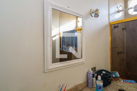 Casa à venda com 985m², 5 quartos e 5 vagas Casa à venda com 985m², 5 quartos e 5 vagasBanheiro da Suíte 4