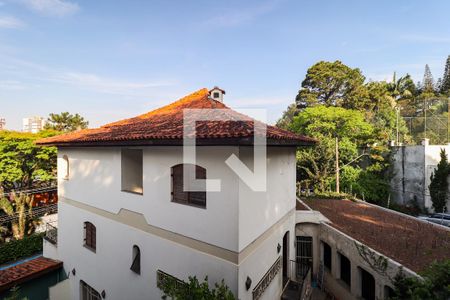 Casa à venda com 985m², 5 quartos e 5 vagas Casa à venda com 985m², 5 quartos e 5 vagasVista da Suíte 2