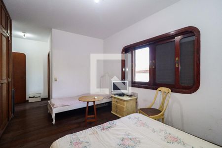 Casa à venda com 985m², 5 quartos e 5 vagas Casa à venda com 985m², 5 quartos e 5 vagasSuíte 2