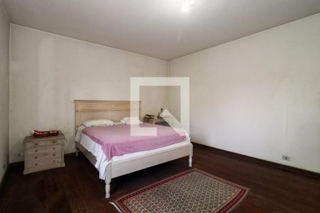 Casa à venda com 985m², 5 quartos e 5 vagas Casa à venda com 985m², 5 quartos e 5 vagasSuíte 1