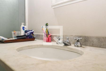 Casa à venda com 985m², 5 quartos e 5 vagas Casa à venda com 985m², 5 quartos e 5 vagasBanheiro da Suíte 3