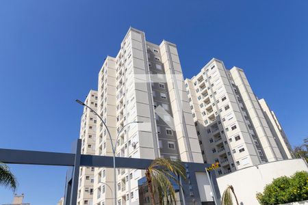 Apartamento para alugar com 70m², 2 quartos e 1 vagaFachada