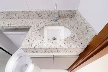 Apartamento para alugar com 49m², 2 quartos e sem vagaBanheiro