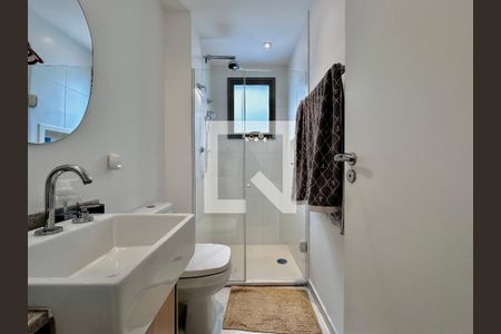 Apartamento à venda com 66m², 2 quartos e 1 vaga Apartamento à venda com 66m², 2 quartos e 1 vagaBanheiro Social