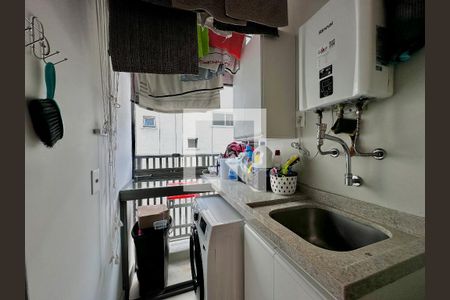 Apartamento à venda com 66m², 2 quartos e 1 vaga Apartamento à venda com 66m², 2 quartos e 1 vagaÁrea de Serviço
