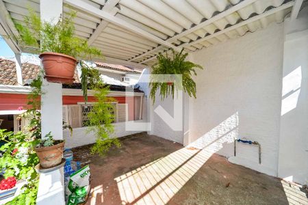 Casa à venda com 57m², 2 quartos e 1 vaga Casa à venda com 57m², 2 quartos e 1 vagaGaragem