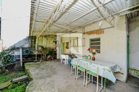 Casa à venda com 57m², 2 quartos e 1 vaga Casa à venda com 57m², 2 quartos e 1 vagaÁrea de Serviço