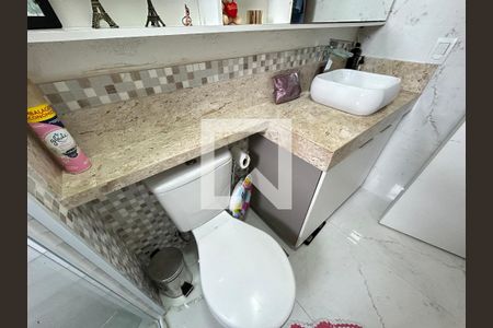 Banheiro da Suíte 1 de apartamento para alugar com 3 quartos, 100m² em Barra Funda, São Paulo