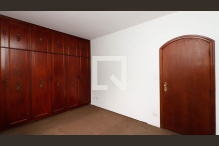 Casa à venda com 450m², 6 quartos e 11 vagasQuarto 2