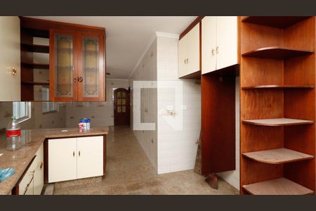 Casa à venda com 450m², 6 quartos e 11 vagasCozinha