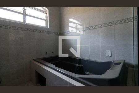 Casa à venda com 450m², 6 quartos e 11 vagasBanheiro 1