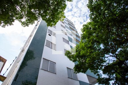 Apartamento à venda com 398m², 3 quartos e 4 vagas Apartamento à venda com 398m², 3 quartos e 4 vagasFachada