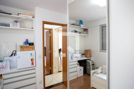 Apartamento à venda com 398m², 3 quartos e 4 vagas Apartamento à venda com 398m², 3 quartos e 4 vagasQuarto 1