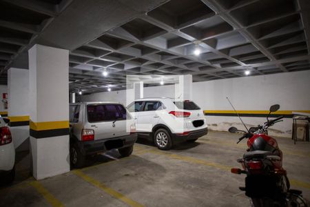 Apartamento à venda com 398m², 3 quartos e 4 vagas Apartamento à venda com 398m², 3 quartos e 4 vagasGaragem