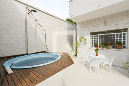 Casa à venda com 297m², 5 quartos e 3 vagas Casa à venda com 297m², 5 quartos e 3 vagasArea privativa