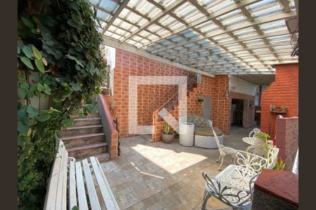 Casa à venda com 323m², 3 quartos e 2 vagas Casa à venda com 323m², 3 quartos e 2 vagasLazer