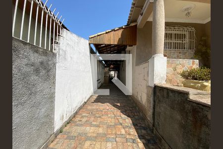 Casa à venda com 323m², 3 quartos e 2 vagas Casa à venda com 323m², 3 quartos e 2 vagasGaragem