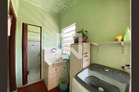 Casa à venda com 323m², 3 quartos e 2 vagas Casa à venda com 323m², 3 quartos e 2 vagasÁrea de Serviço