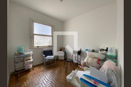 Casa à venda com 323m², 3 quartos e 2 vagas Casa à venda com 323m², 3 quartos e 2 vagasQuarto 3