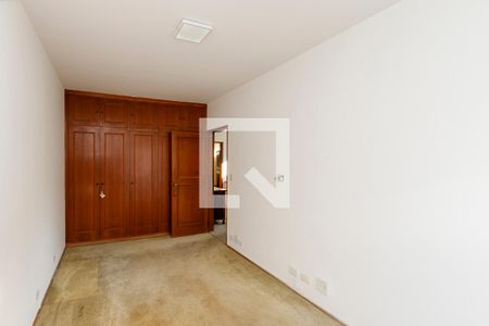 Casa à venda com 300m², 4 quartos e 3 vagasQuarto