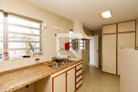 Casa à venda com 300m², 4 quartos e 3 vagasCozinha