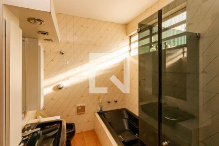 Casa à venda com 300m², 4 quartos e 3 vagasBanheiro