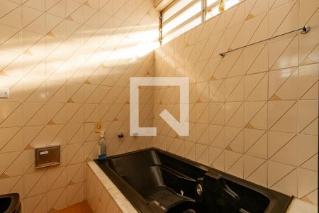 Casa à venda com 300m², 4 quartos e 3 vagasBanheiro