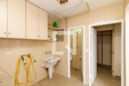 Casa à venda com 300m², 4 quartos e 3 vagasLavanderia