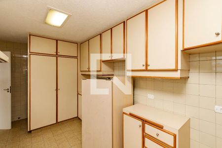 Casa à venda com 300m², 4 quartos e 3 vagasCozinha