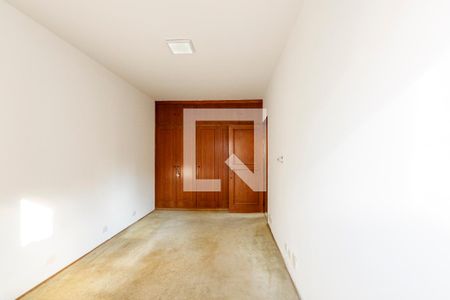 Casa à venda com 300m², 4 quartos e 3 vagasQuarto