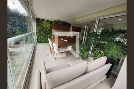 Apartamento para alugar com 184m², 3 quartos e 3 vagas