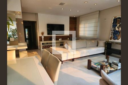 Apartamento para alugar com 184m², 3 quartos e 3 vagas