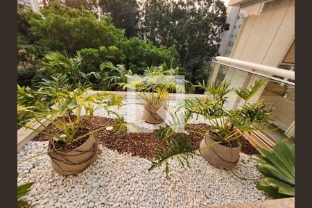 Apartamento para alugar com 184m², 3 quartos e 3 vagas