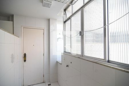 Apartamento à venda com 95m², 3 quartos e sem vagaÁrea de Serviço