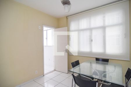 Apartamento à venda com 95m², 3 quartos e sem vagacopa
