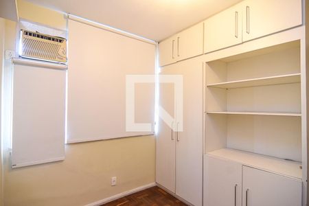 Apartamento à venda com 95m², 3 quartos e sem vagaQuarto 