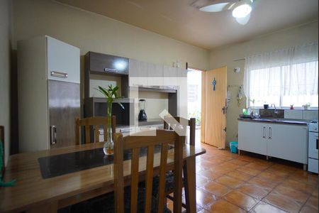 Cozinha de casa à venda com 3 quartos, 180m² em Sarandi, Porto Alegre