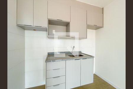 Sala e Cozinha de apartamento à venda com 2 quartos, 43m² em Cipava, Osasco